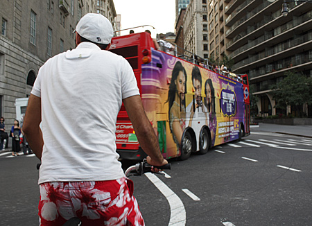 day1-13 Riquixá! Riquixá! Siga aquele ônibus de city-tour!