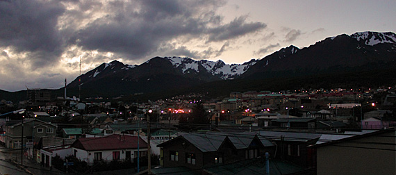 Ushuaia, Argentina, às 21h do dia 26 de fevereiro de 2010 Ushuaia, Argentina, às 21h do dia 26 de fevereiro de 2010