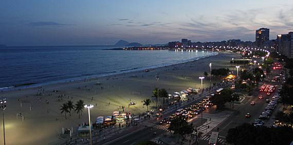 Copa à noite, vista do Olinda Othon Copa à noite, vista do Olinda Othon