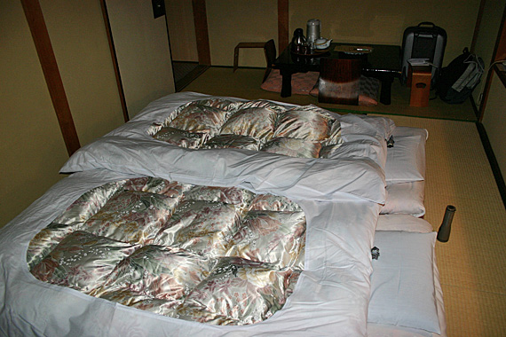 Já pra cama, e banzai Já pra cama, e banzai
