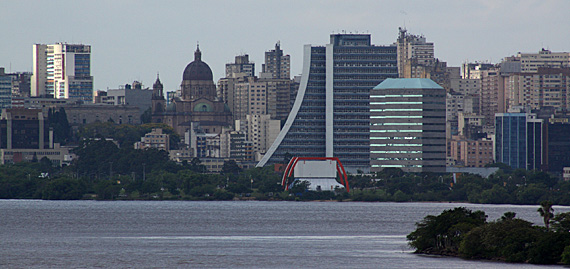 Centro de Porto Alegre, visto da Fundação Iberê Camargo Centro de Porto Alegre, visto da Fundação Iberê Camargo