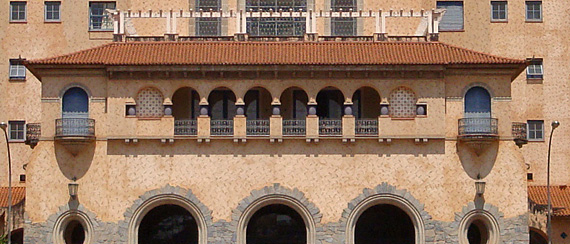 Grande Hotel de Araxá. Foto: Ernesto o Pato e Cibele Fabichak Grande Hotel de Araxá. Foto: Ernesto o Pato e Cibele Fabichak