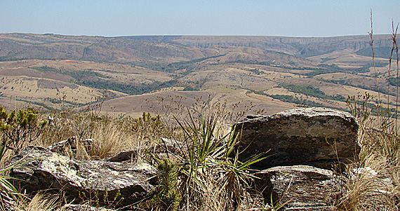 Serra da Canastra. Foto: Ernesto o Pato e Cibele Fabichak Serra da Canastra. Foto: Ernesto o Pato e Cibele Fabichak