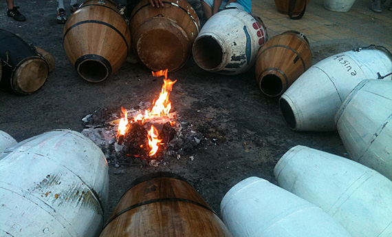Esquentando os tamborins do candombe Esquentando os tamborins do candombe