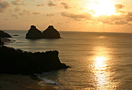 Pôr do sol visto do Forte de São Pedro, Fernando de Noronha Pôr do sol visto do Forte de São Pedro, Fernando de Noronha