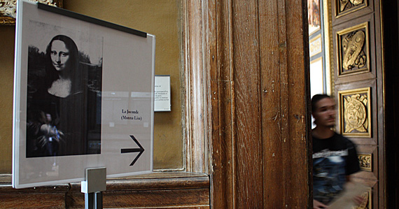 Sala da Mona Lisa no Louvre Sala da Mona Lisa no Louvre