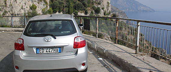 Este Toyota Auris, meu até dia 22
