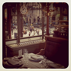 Le Train Bleu, Paris