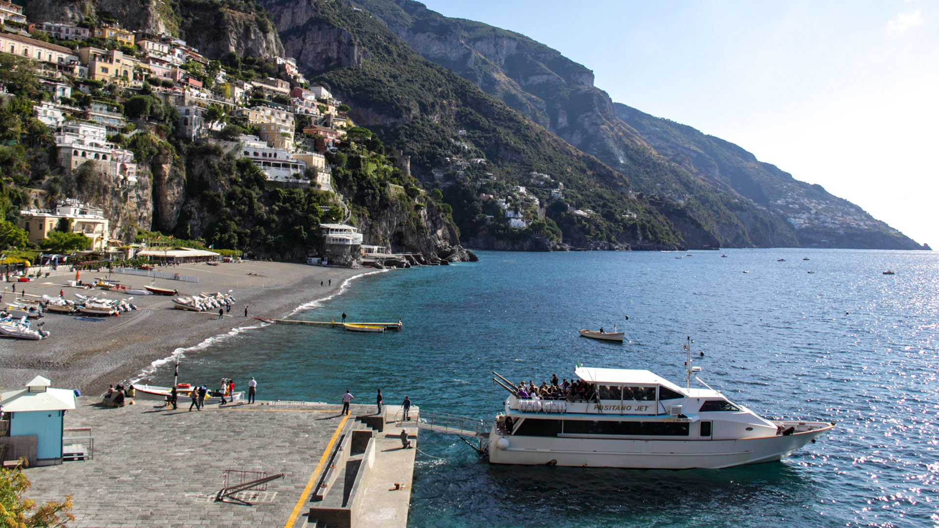 Barco local em Positano