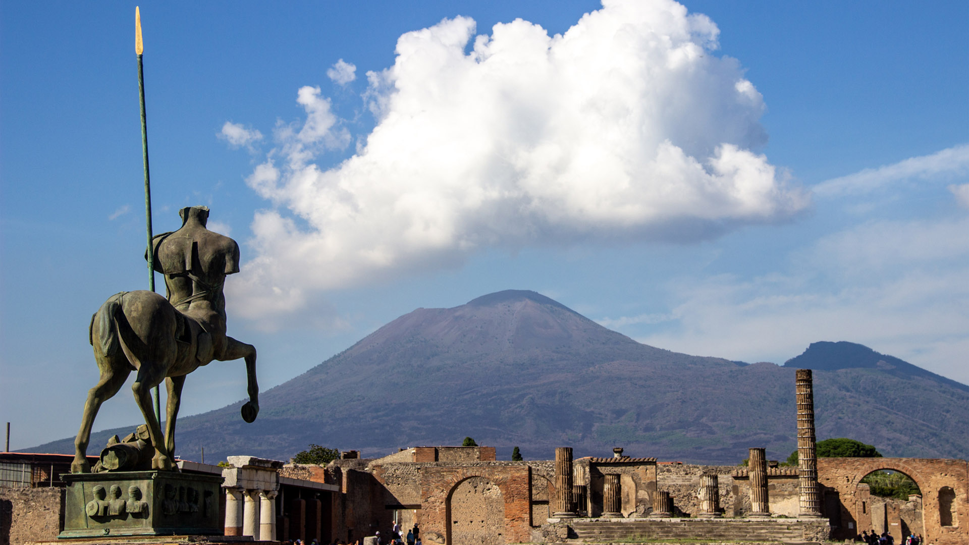 Pompeia com Vesúvio ao fundo