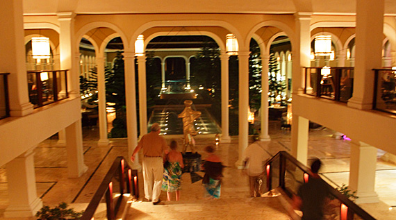 Paradisus Palma Real: lobby e pátio central
