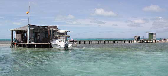 Palafito, Los Roques