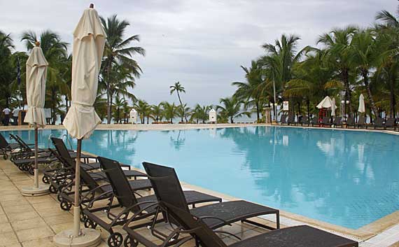 Viva Wyndham Dominicus: piscina do Palace