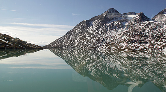 Lago Bianco visto do Bernina Express