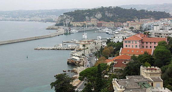 Porto de Nice visto da Basse Corniche