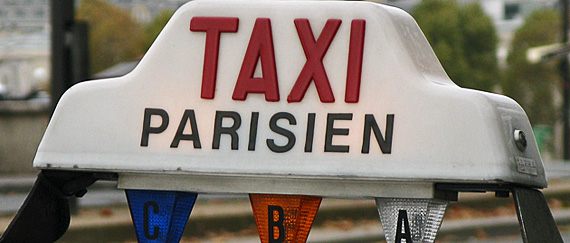 Táxi em Paris