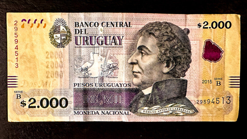Que moeda levar para o Uruguai