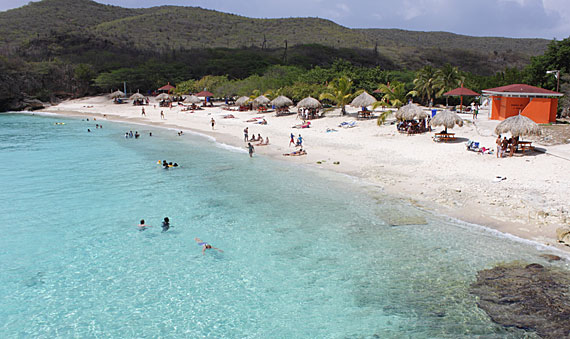 Kenepa Grandi, Curaçao