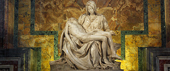 Pietà, de Michelangelo, no Vaticano