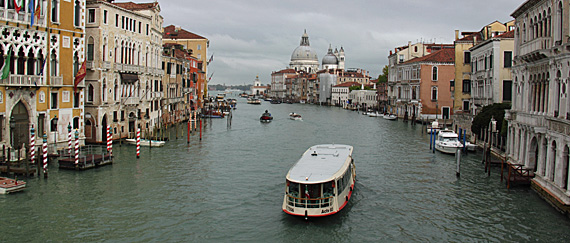 Canal Grande, visto da Ponte da Accademia