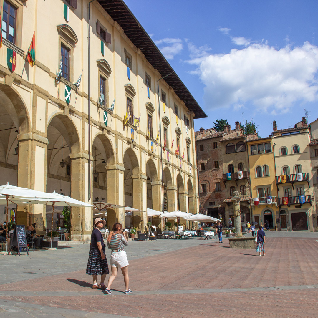 Bate-volta a Cortona e Arezzo