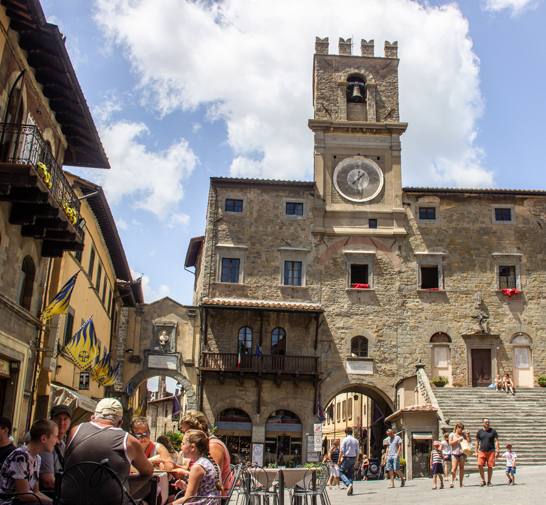 Bate-volta a Cortona e Arezzo