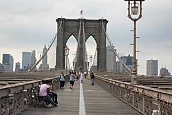 Travessia da ponte do Brooklyn