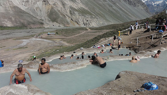 Baños Colina