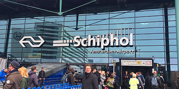 Do aeroporto Schiphol a Amsterdã