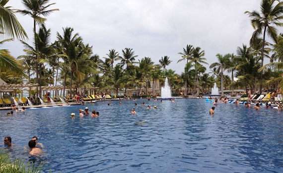 Piscina do Barceló Bávaro Palace Deluxe