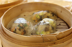 Dumpling de vegetais no dim sum do Jade Garden