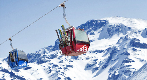 Telefério de cabine fechada