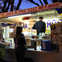 Pierogi do Tadeu, na feira da Praça da Ucrânia