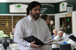 Cantores líricos no Mercado Municipal de Curitiba