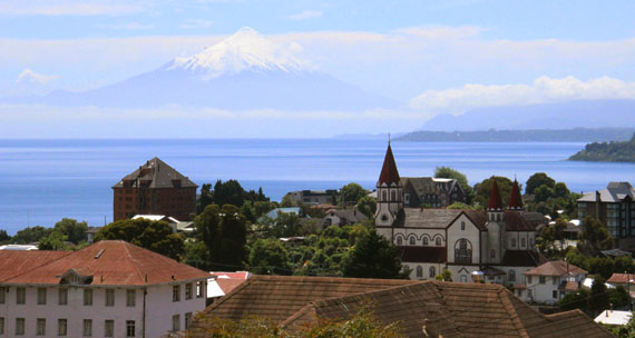 Vulcão Osorno, visto de Puerto Varas