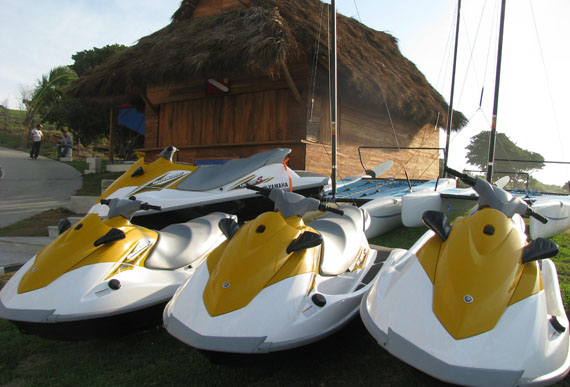 Esportes aquáticos no Iberostar Playa Mita