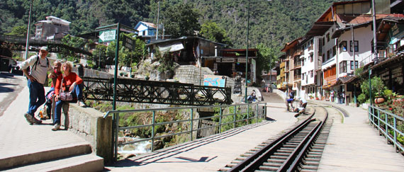 Vai pra Machu Picchu? Durma em Aguas Calientes! 1