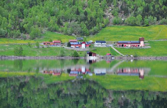 Lago Loen