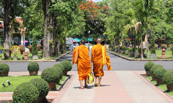 Monges em Chiang Mai
