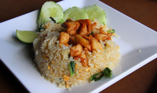 Khao pad gai