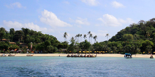 Laem Thong, Koh Phi Phi Don