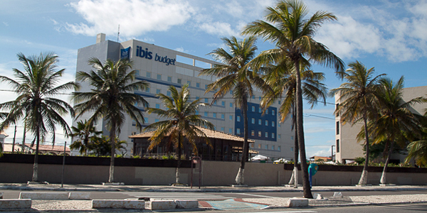 Localização é o maior trunfo do Ibis Budget Aracaju, em Atalaia 1