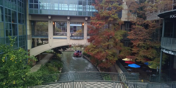 Riverwalk Rivercenter Mall