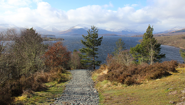 Trilha no Trossachs National Park