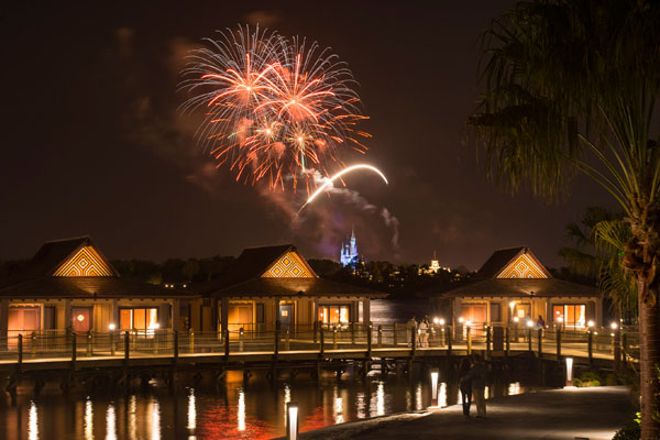 Fogos do Magic Kingdom vistos do Polynesian