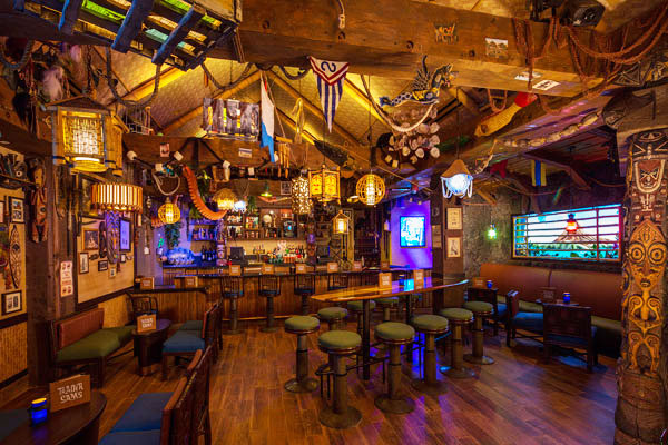 Interior do Trader Sam's