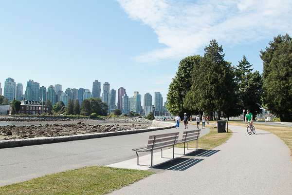 Áreas delimitadas para pedestres e ciclistas no Stanley Park