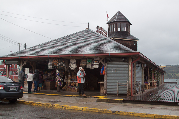 Fachada da feirinha de Dalcahue