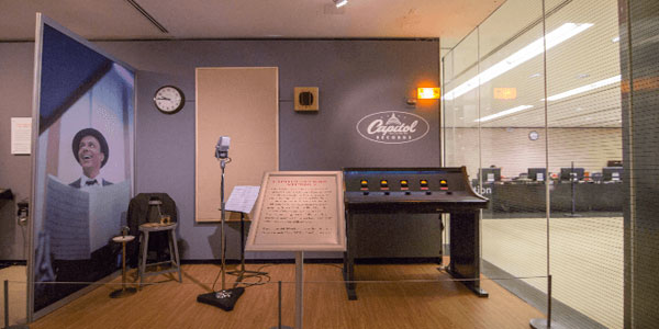 Recriação do estúdio da Capital Records em que Sinatra gostava de gravar