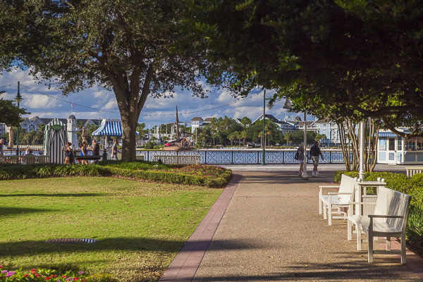 Calçadão para caminhada no Boardwalk